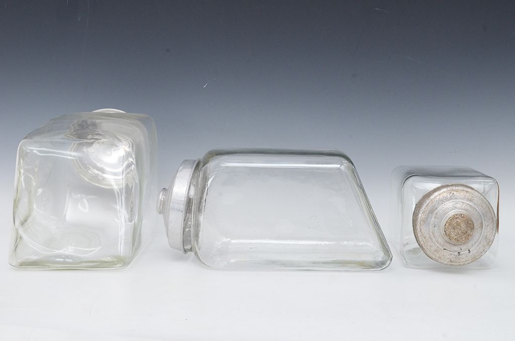 アンティーク雑貨　古い駄菓子屋のガラス瓶　3個セット(ビン)