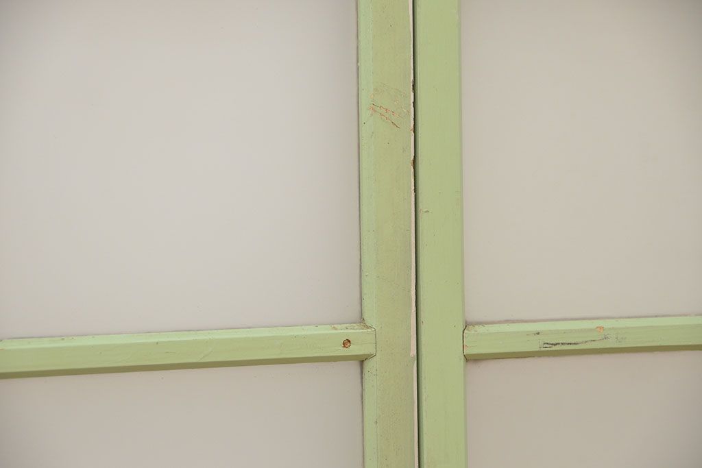 昭和レトロ 古い学校のペンキの剥げたガラス戸4枚セット(3)(引き戸、窓)