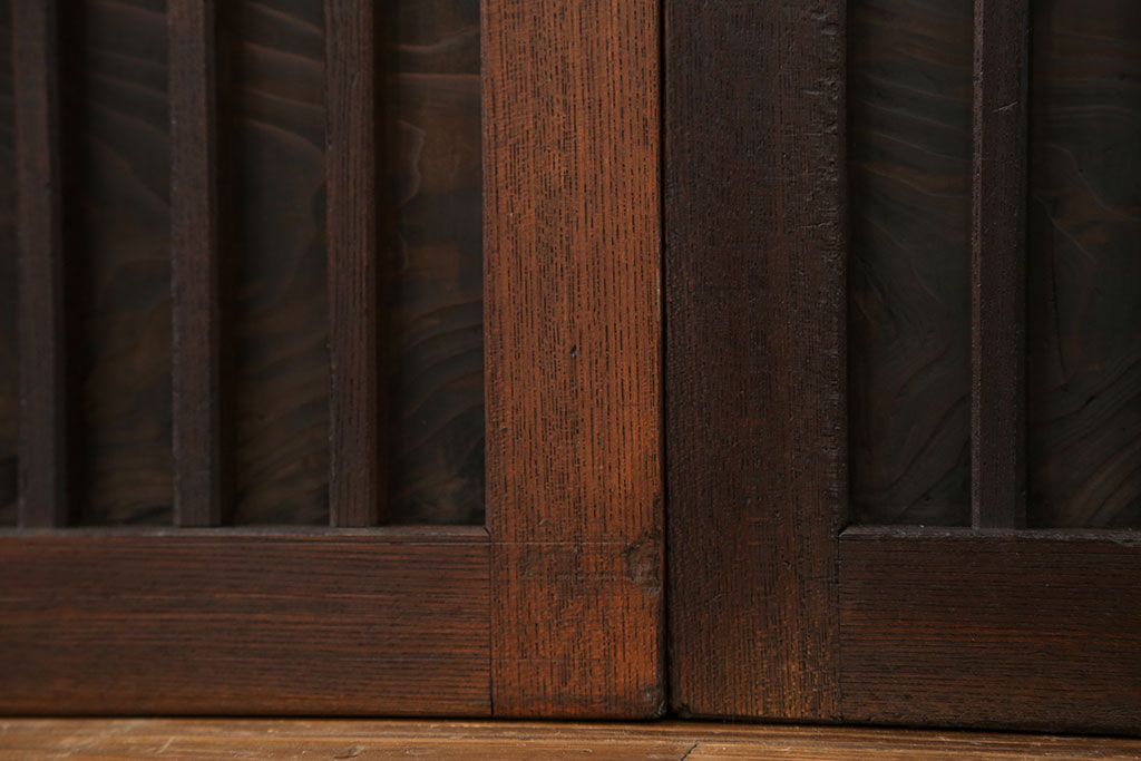 古民具・骨董　欅枠、欅桟の上質な格子板戸　2枚セット(2)(格子戸)