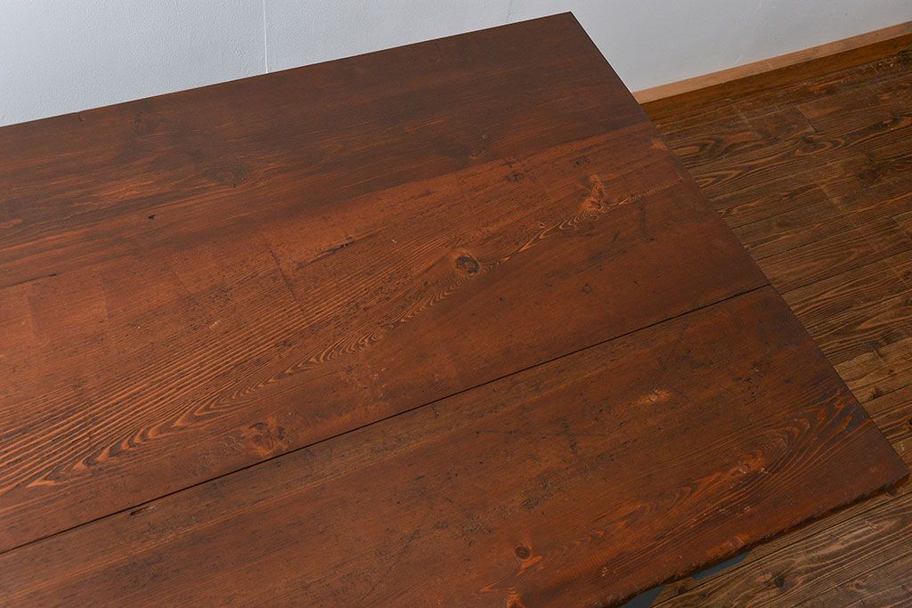アンティーク家具　アンティークペイント　古い木の大きな作業台(テーブル、陳列台)
