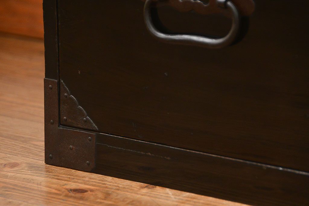 アンティーク家具　古民具・骨董 シックな庄内箪笥ローボード(1)(ローチェスト、時代箪笥)