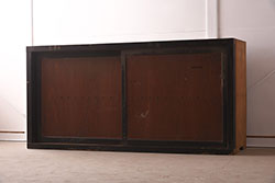 アンティーク家具　明治期　シンプルなデザインと和モダンな雰囲気が魅力のサイドボード(収納棚、戸棚、テレビ台)(R-037249)