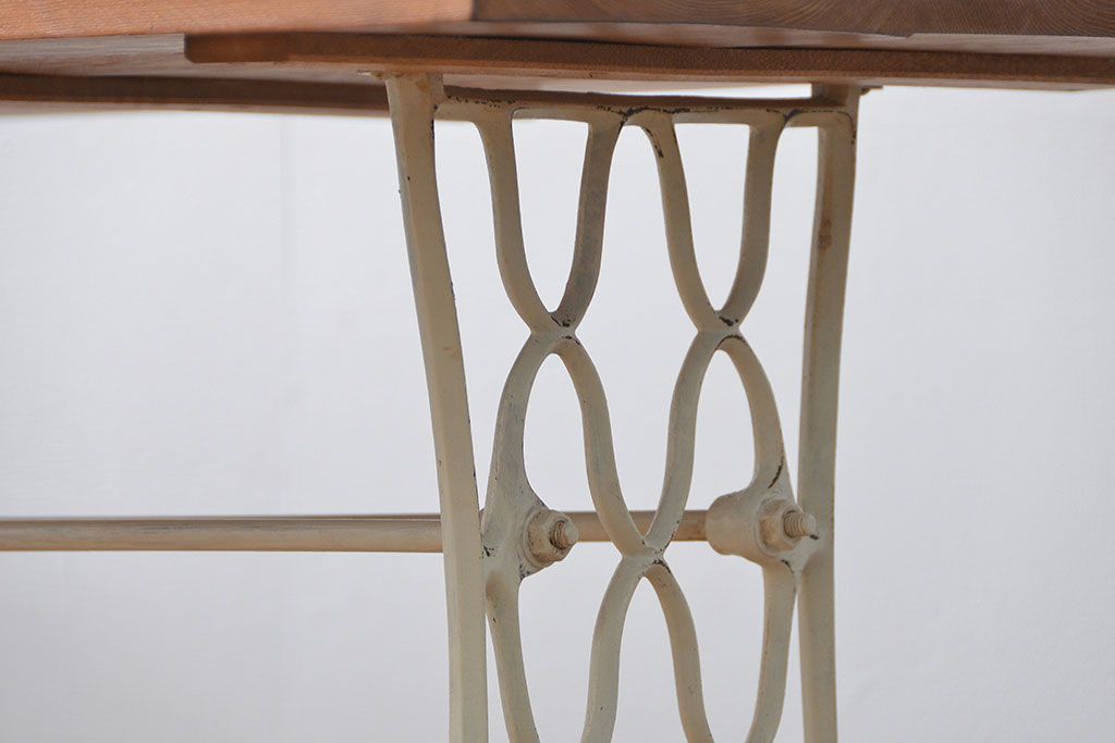 イギリスアンティーク 古材を使ってリメイクしたシンガーミシンテーブル(2)(作業台、机)