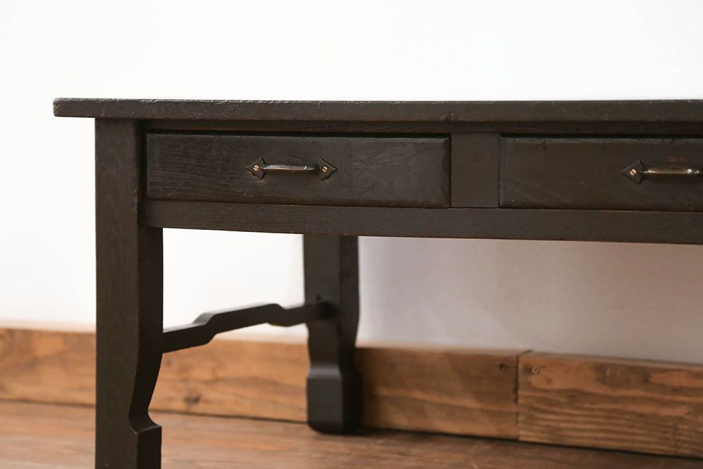 アンティーク家具　アンティーク 古い栓材のシックな文机(テーブル、TVボード、テレビ台)
