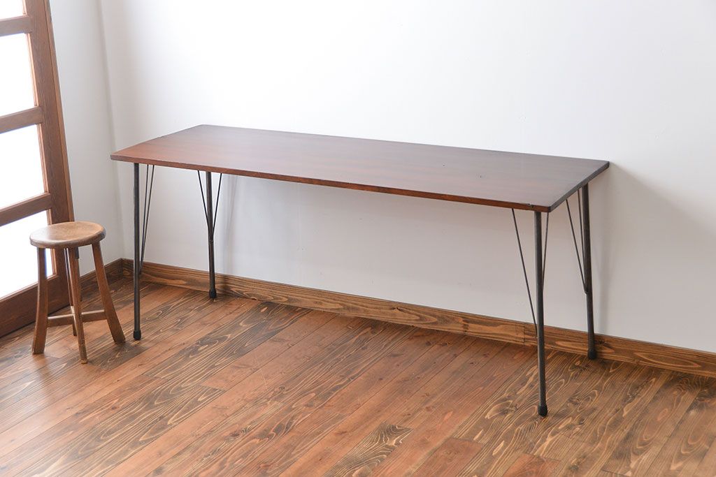 レトロ家具 昭和レトロ 天板一枚板 古材を使った鉄脚テーブル(5)(作業