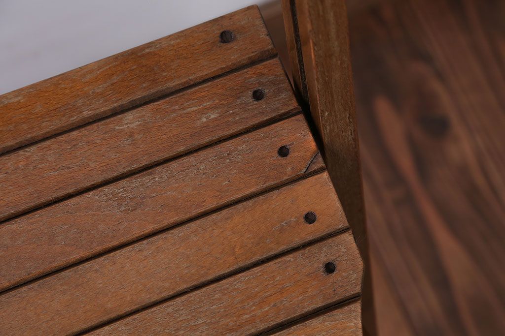 アンティーク家具　イギリスアンティーク　古い木製のフォールディングチェア(2)