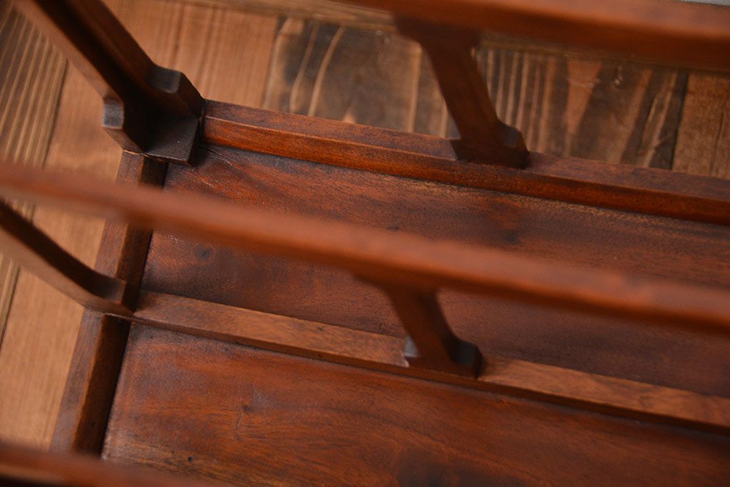 アンティーク雑貨　イギリスビンテージ　古い木製の引き出し付きマガジンラック