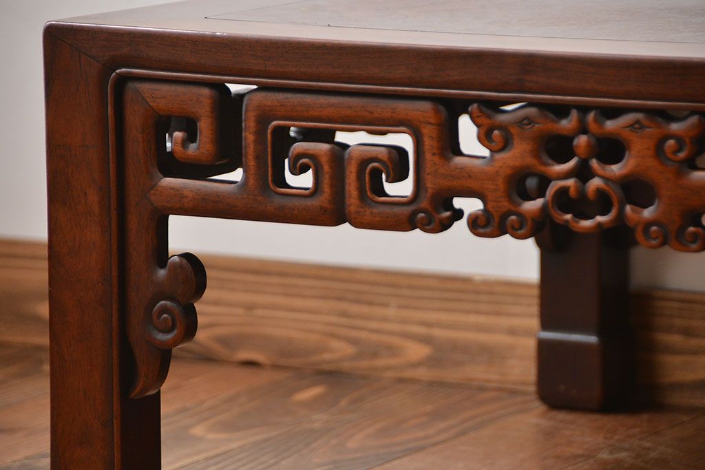 アンティーク家具　時代唐物　龍の装飾が美しい重厚な紫檀材座卓