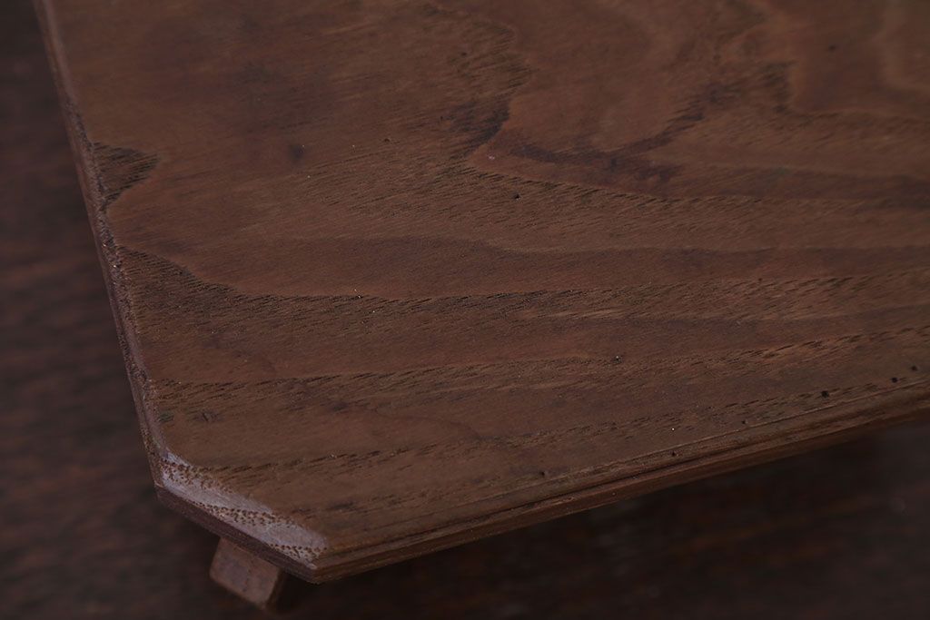 アンティーク雑貨　古民具・骨董　総欅材の漆が美しい花台ととても小さな桑材の花台のセット