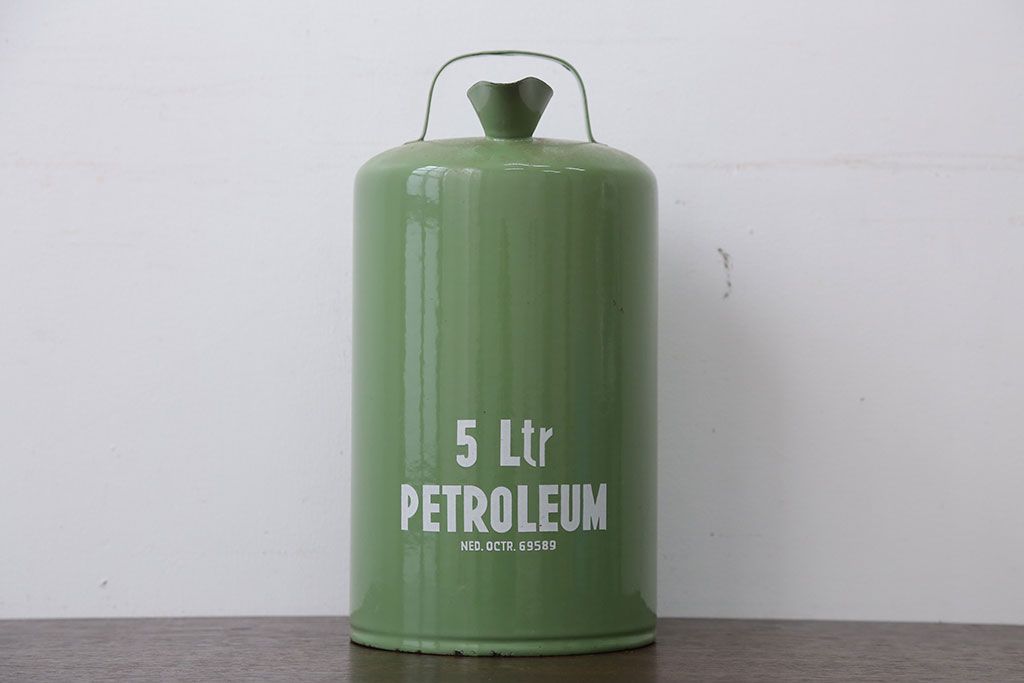 アンティーク雑貨　イギリスビンテージ　ホーロー製5リットル缶(オイルボトル)