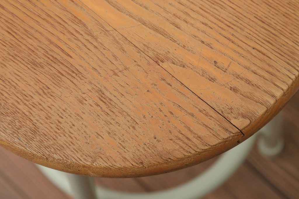 アンティーク雑貨　ビンテージ　アイスグリーンペイント鉄脚のかわいい丸スツール(椅子、チェア)(1)