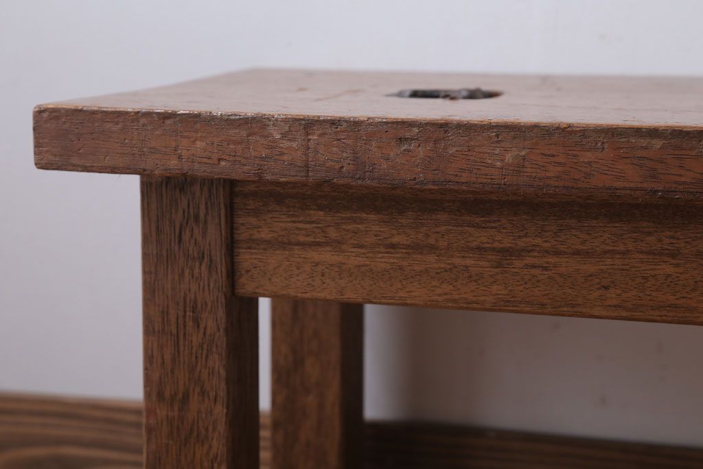 レトロ家具　昭和レトロ　古い木製の小ぶりなアンティークベンチ(1)