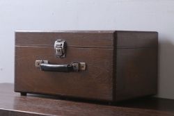 アンティーク雑貨　和製アンティーク　古い木製の小物収納箱(薬箱・木箱)(2)