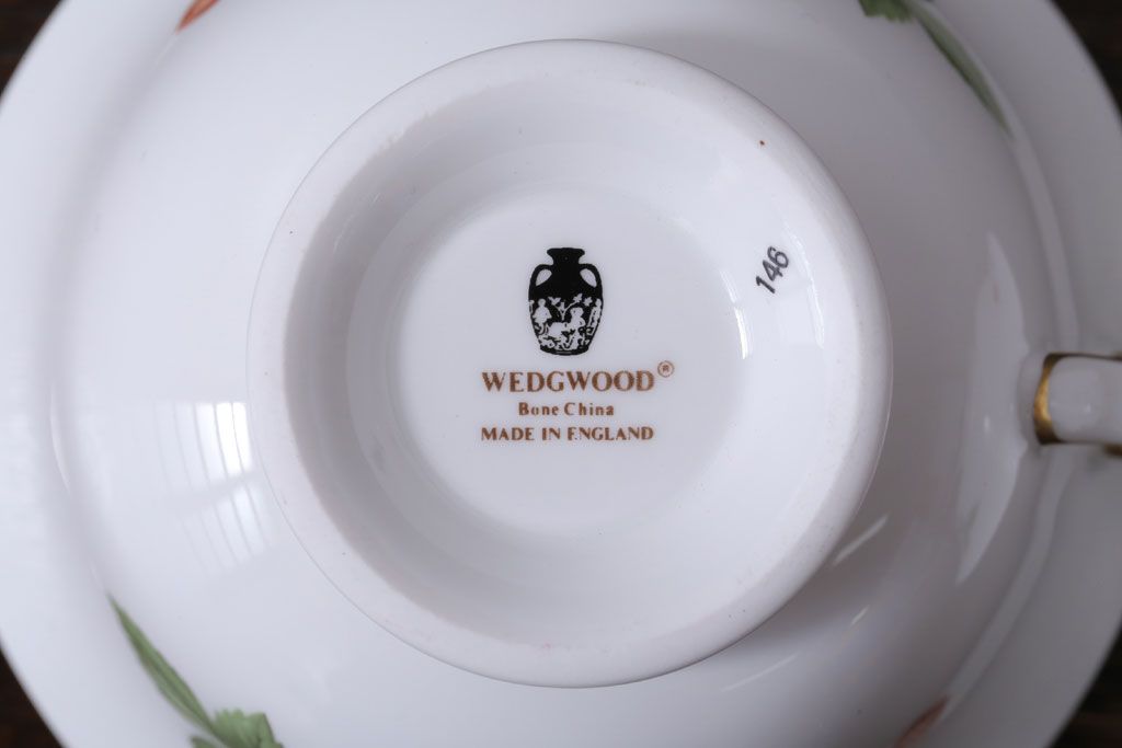 中古　イギリスWedgwood(ウェッジウッド) ワイルドストロベリー　カップ&ソーサー2客(洋食器)(2)