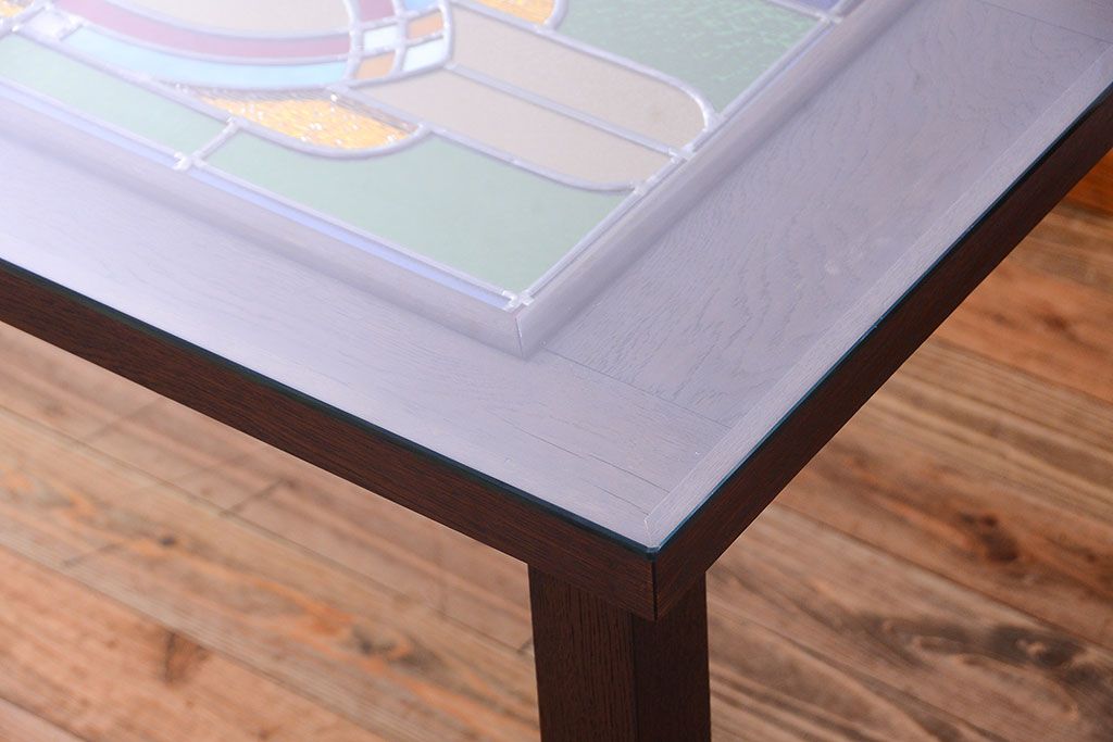 アンティーク雑貨　イギリスアンティーク　ステンドグラス天板のダイニングテーブル