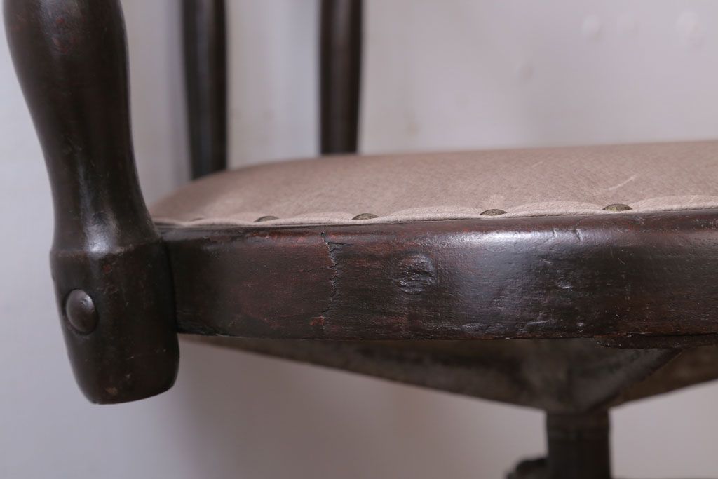 アンティーク家具　大正ロマン　小ぶりなアンティーク回転椅子(3)