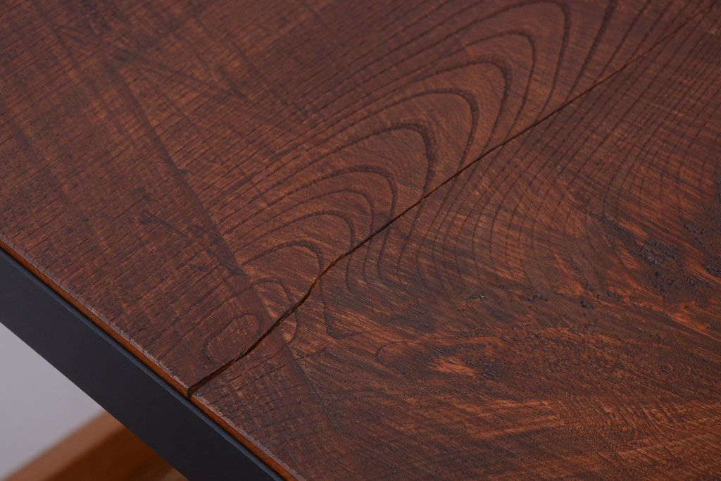 アンティーク家具　アンティーク　天板欅古材一枚板の鉄脚ダイニングテーブル(作業台)(2)