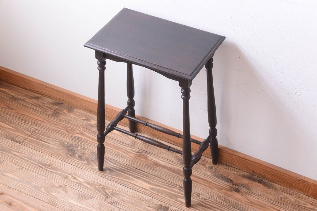 アンティーク雑貨　和製アンティーク　大正ロマンな古いナラ材のオケージョナルテーブル(サイドテーブル)