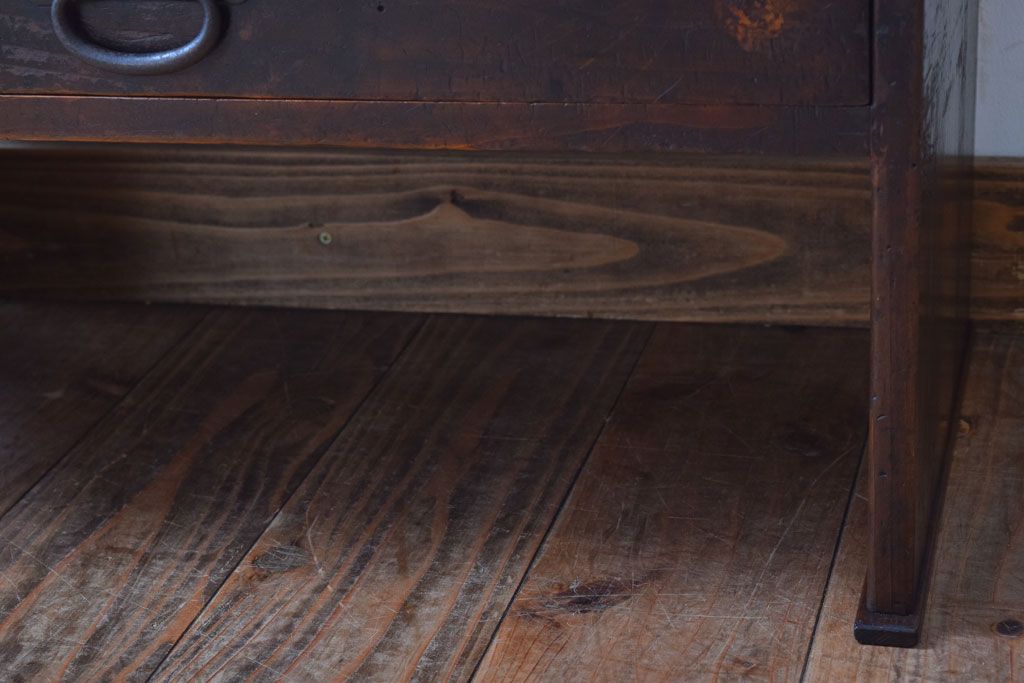 アンティーク家具　和製アンティーク　古い木味が素朴な小さい文机(2)