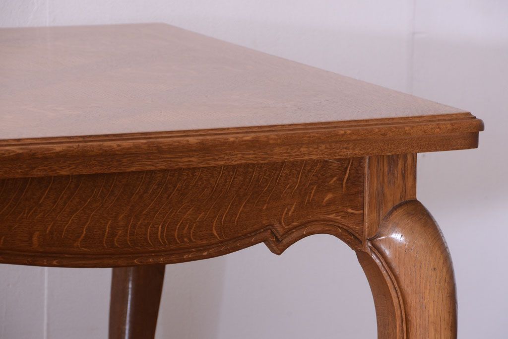 ヴィンテージ家具　フランスビンテージ　パーケット天板　オーク材　猫脚のダイニングテーブル (エクステンションテーブル)(2)