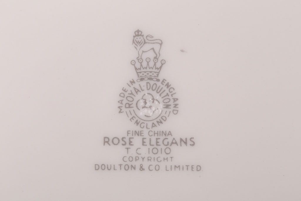 ROYAL DOULTON(ロイヤルドルトン)　ROSE ELEGANS(ローズ・エレガンス)　サラダプレート4枚(皿・洋食器)(1)