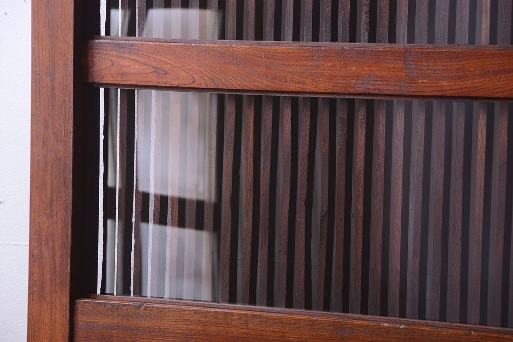 古民具・骨董　総欅　裏ガラス入りのアンティーク格子蔵戸(2)(玄関戸)