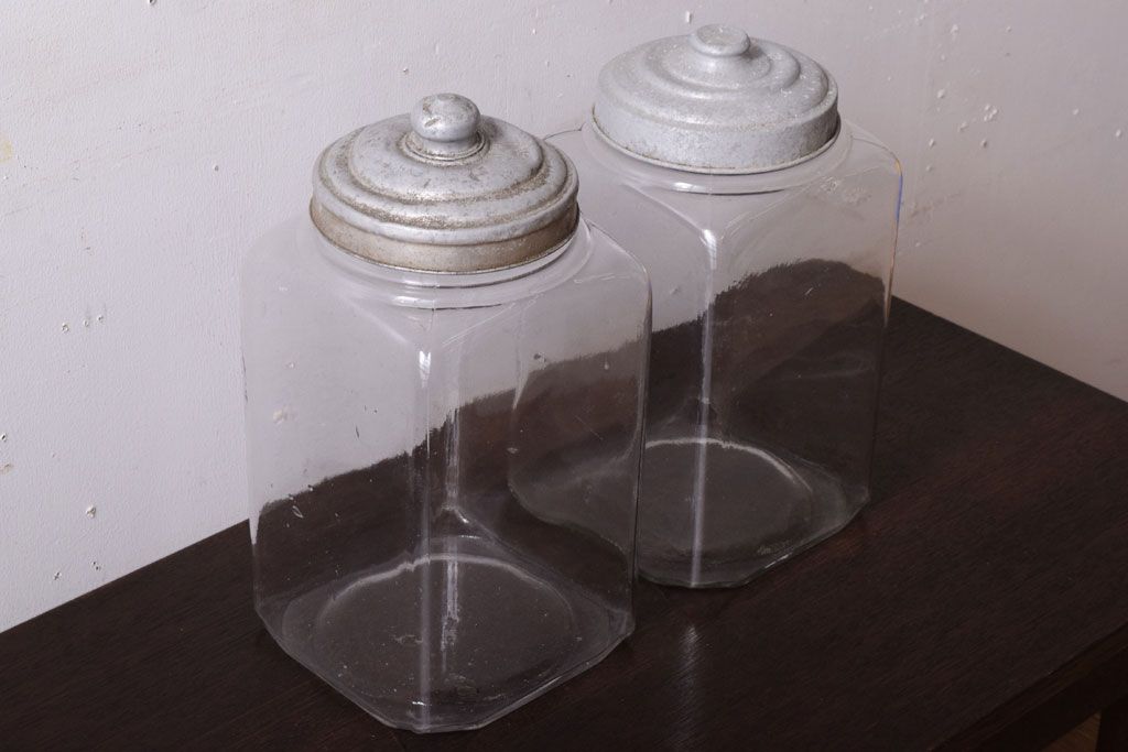 アンティーク雑貨　古い駄菓子屋のガラス瓶(ビン)2個セット