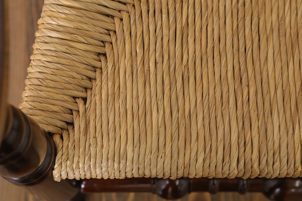 中古美品　松本民芸家具　#48型　ラッシ座面　スピンドルアームチェア(定価約14万9千円)(椅子)