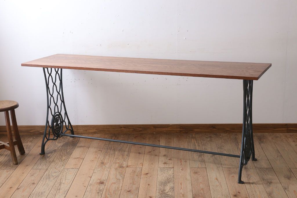 アンティーク家具　シンガーミシン オーク材天板!アンティークの鉄脚テーブル(ミシンテーブル、ミシン台)(3)