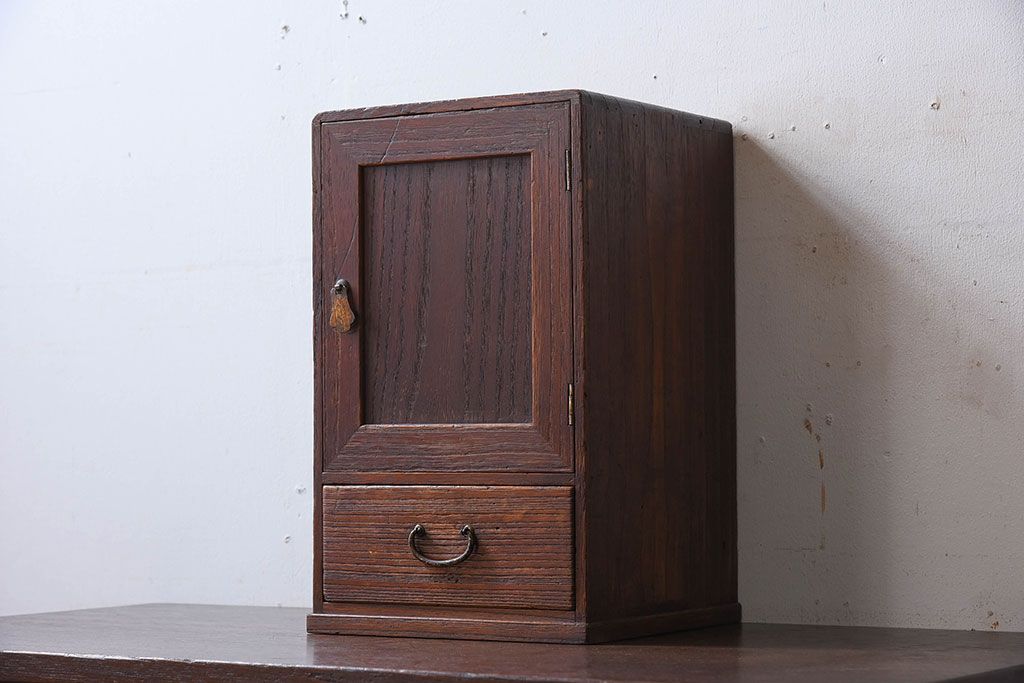 アンティーク家具 古い木製の小さな戸棚(収納棚・小引き出し) | ラフジュ工房