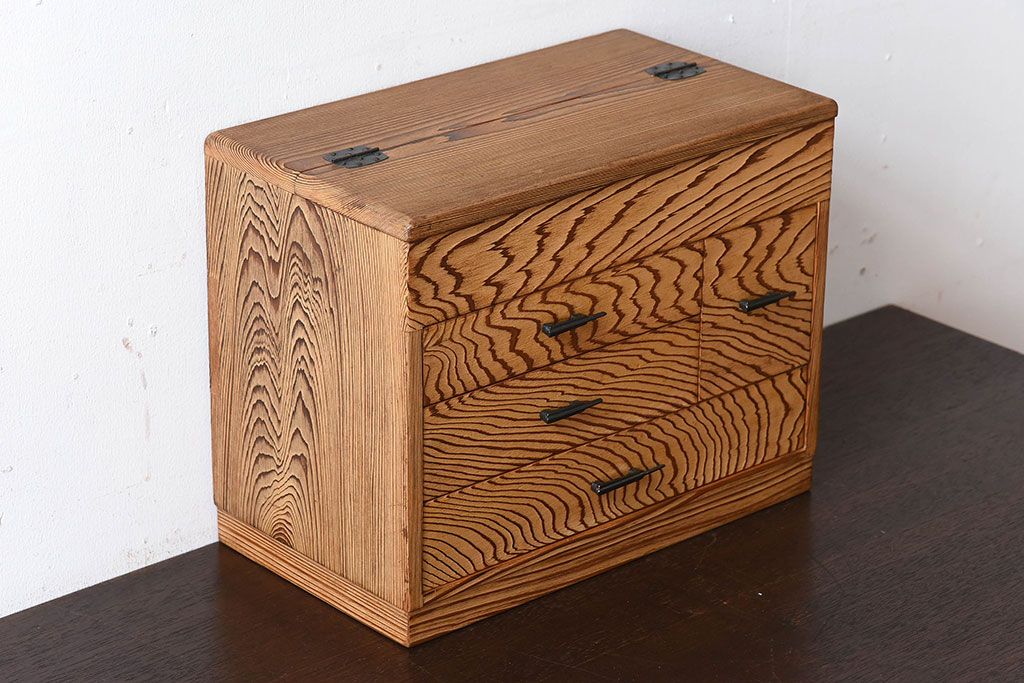 アンティーク雑貨　高級杉材　美しい木目の裁縫箱(小引き出し・小物入れ)