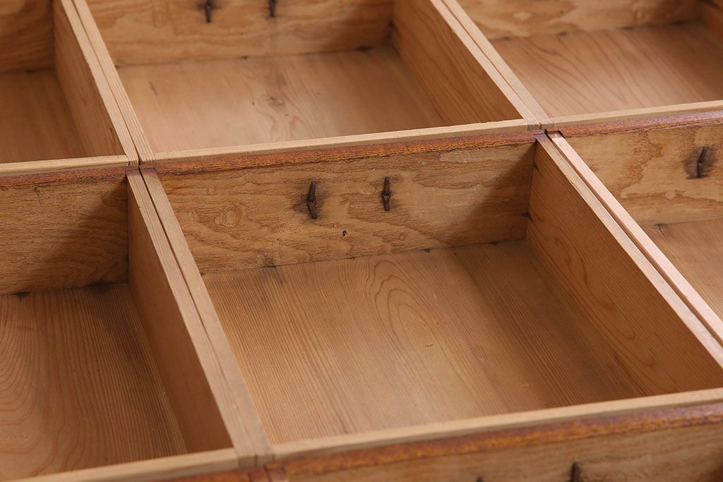 アンティーク家具　三方栗材　40杯引き出し付き　上質な重ね収納棚(薬箪笥)