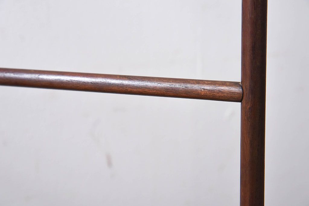 アンティーク雑貨　桑材製　古い木の味わい深い小さなアンティーク衣桁