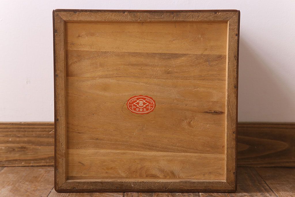 アンティーク雑貨　古民具・骨董　古い桐材・桑材のアンティーク角火鉢
