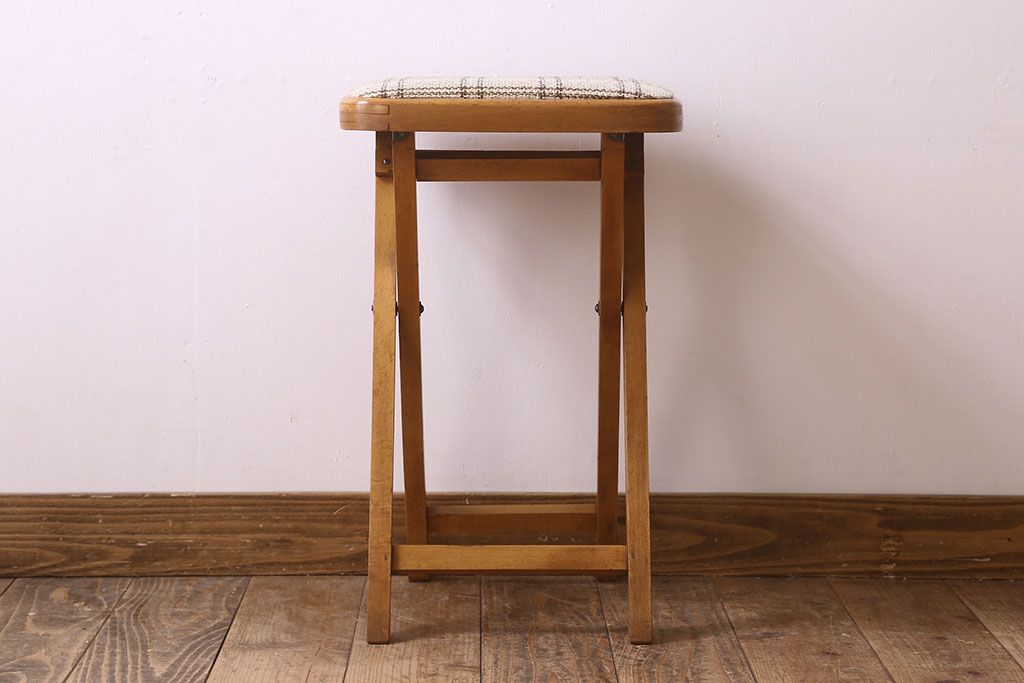 ヴィンテージ家具　英国ビンテージ　1970年　折りたたみ椅子(フォールディングスツール)(2)