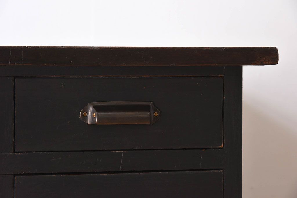 アンティーク家具　天板ナラ材　アンティーク 古い木製の艶消しブラックペイント片袖机