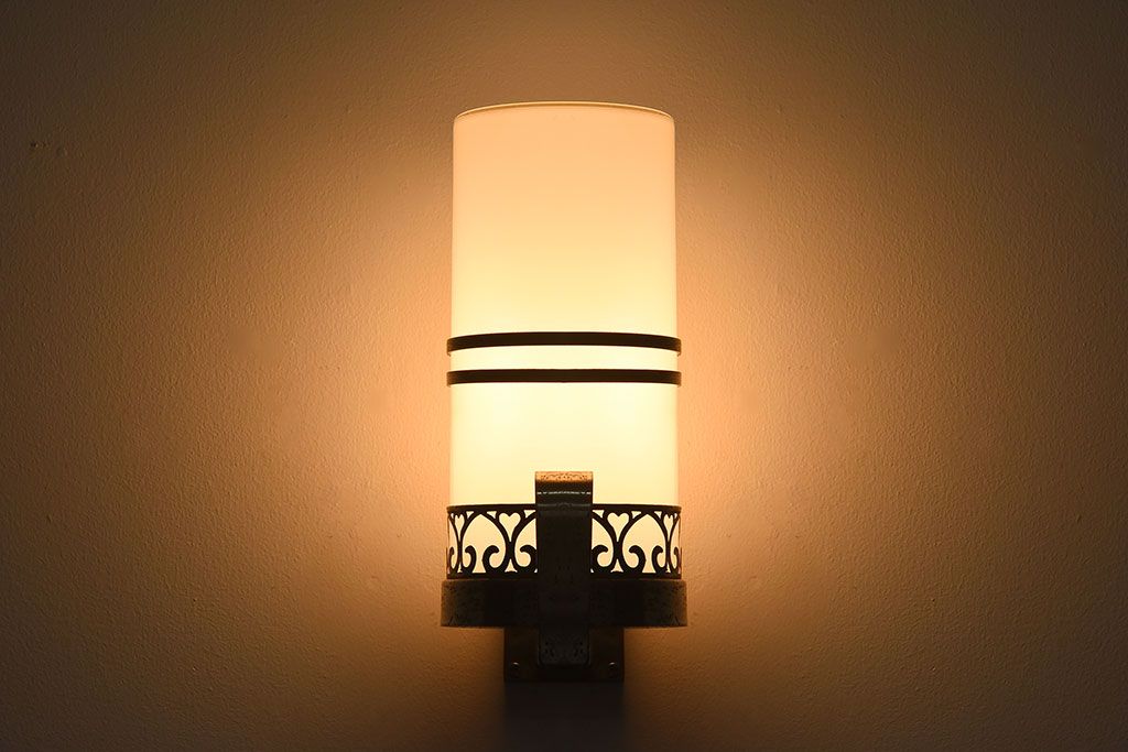昭和レトロ　シンプルなアンティーク壁掛け照明(2)