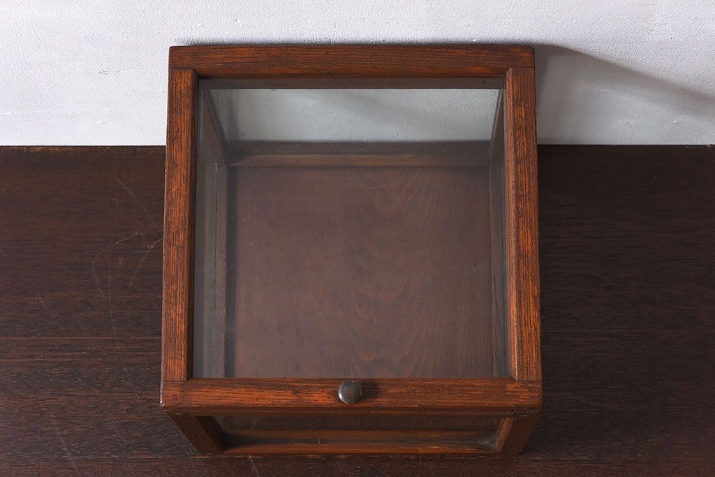 アンティーク雑貨　木製フレーム　レトロデザイン　小さなアンティークガラスケース(2)
