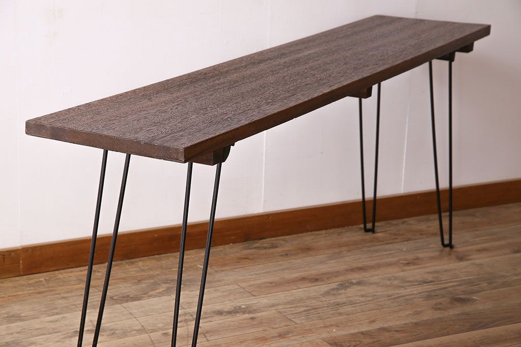 アンティーク家具　和製アンティーク　天板一枚板　古い木のシンプルな鉄脚テーブル
