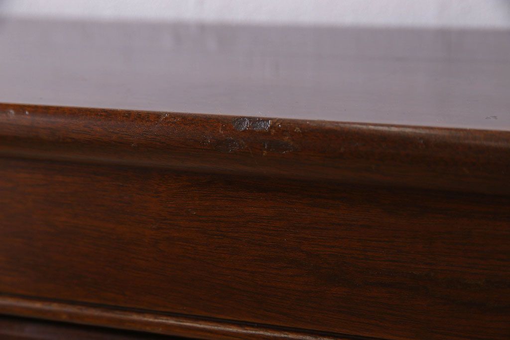 アンティーク家具　イギリスアンティーク　ウォールナット材製　ステンドグラス入りの脚付きスタッキングブックケース(本箱)