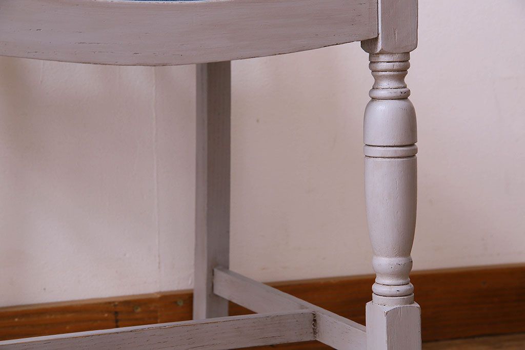 アンティーク家具　ペイント　オーク材　シックなイギリスアンティークチェア(2)