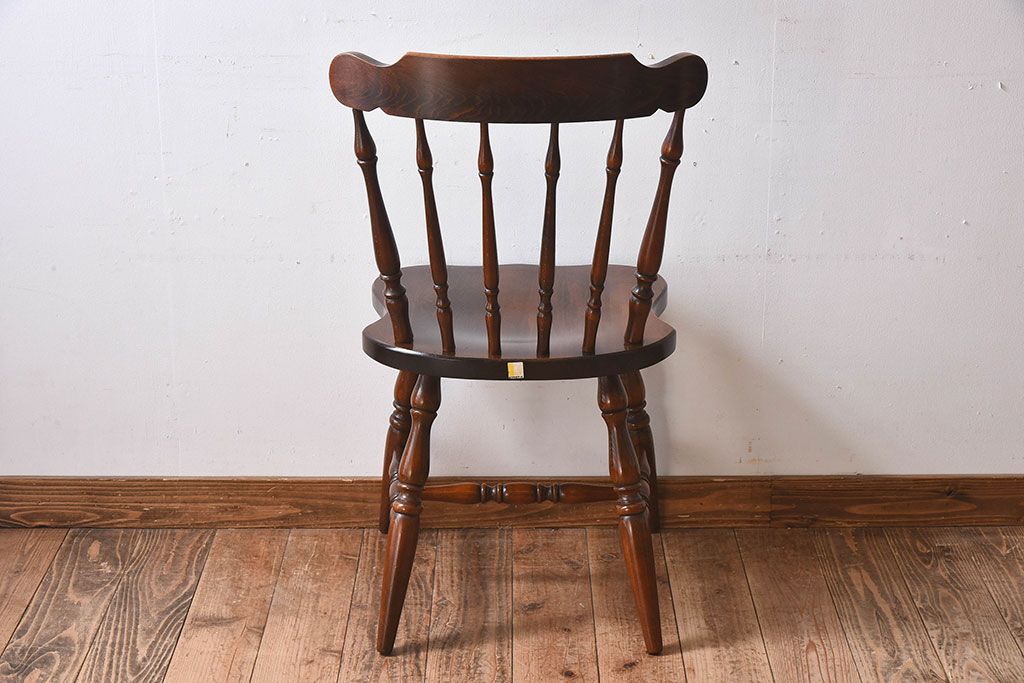 ヴィンテージ家具　飛騨産業　キツツキマーク　上質なデザインのビンテージチェア(椅子)(1)