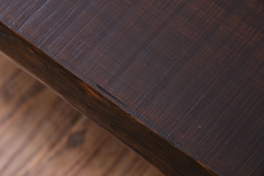 レトロ家具　昭和レトロ　天板一枚板　古い檜材の鉄脚ローテーブル(アイアンテーブル、鉄脚ベンチ、アイアンベンチ)