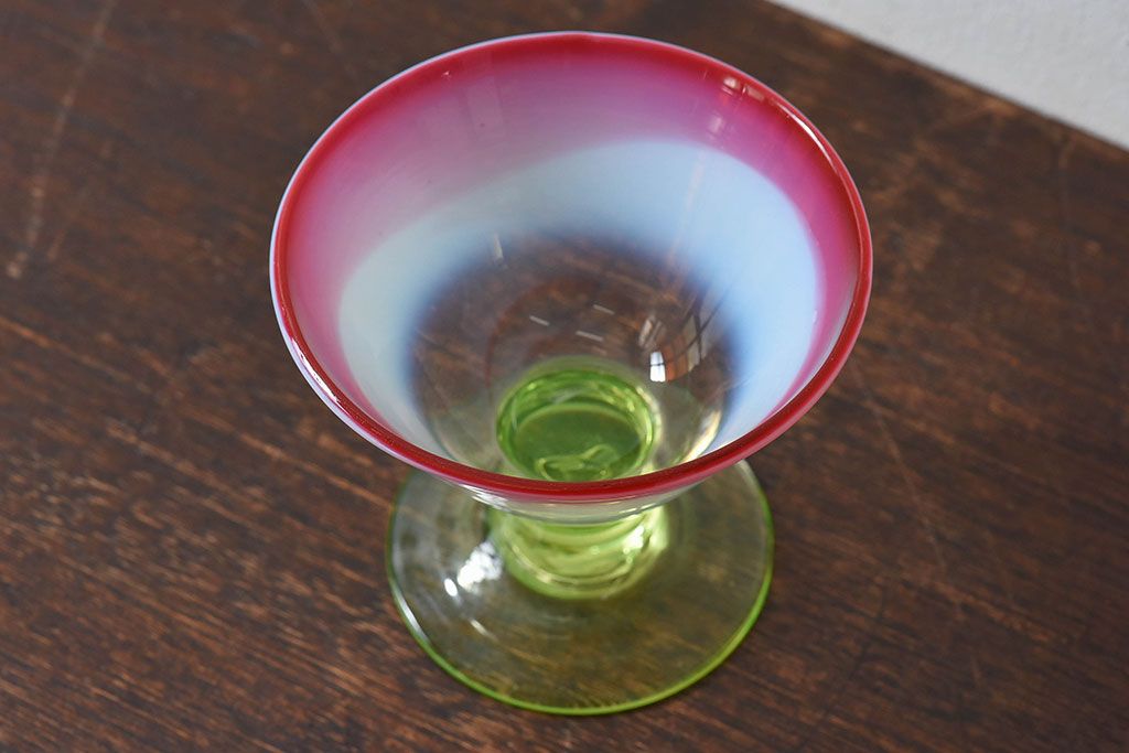 アンティーク雑貨　和ガラス　大正時代　赤緑暈し　ウラン脚の三色氷コップ(ラッパ形)