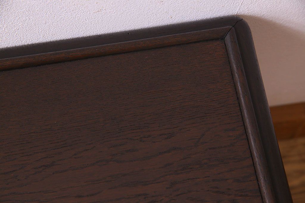 アンティーク雑貨　ナラ材　シックで落ち着きのあるサイドテーブル(花台、飾り台)