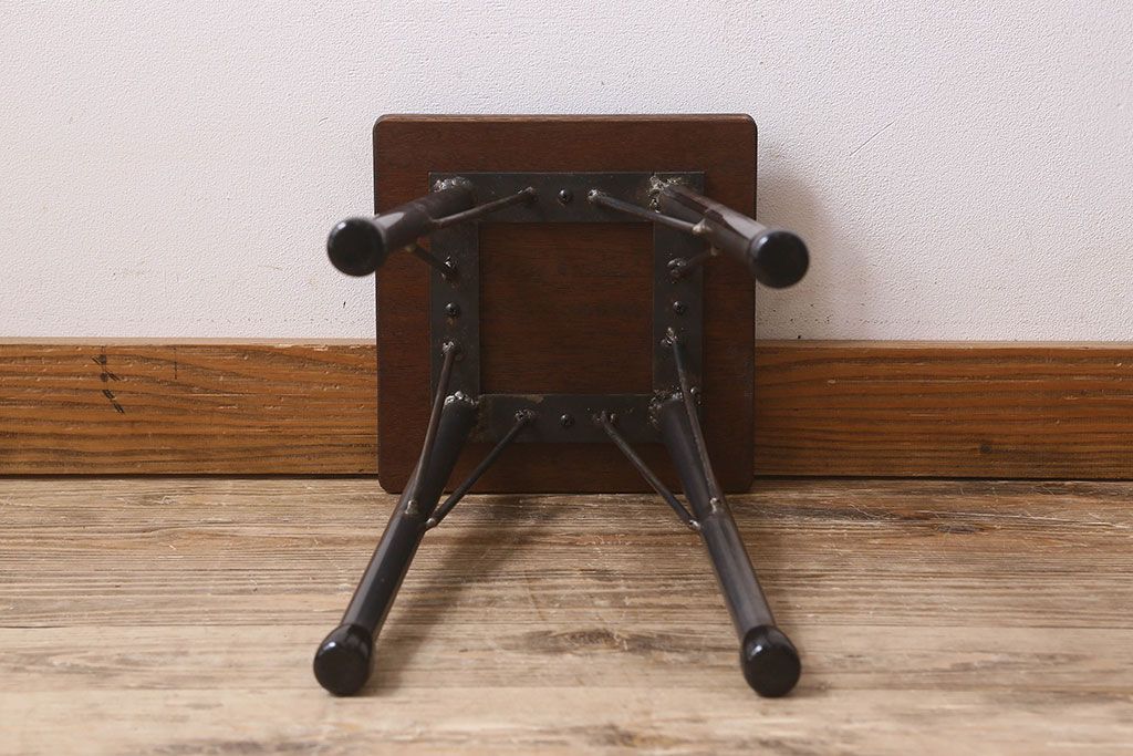 アンティーク雑貨　ラフジュ工房オリジナル　鉄脚角スツール(椅子、チェア、角イス)