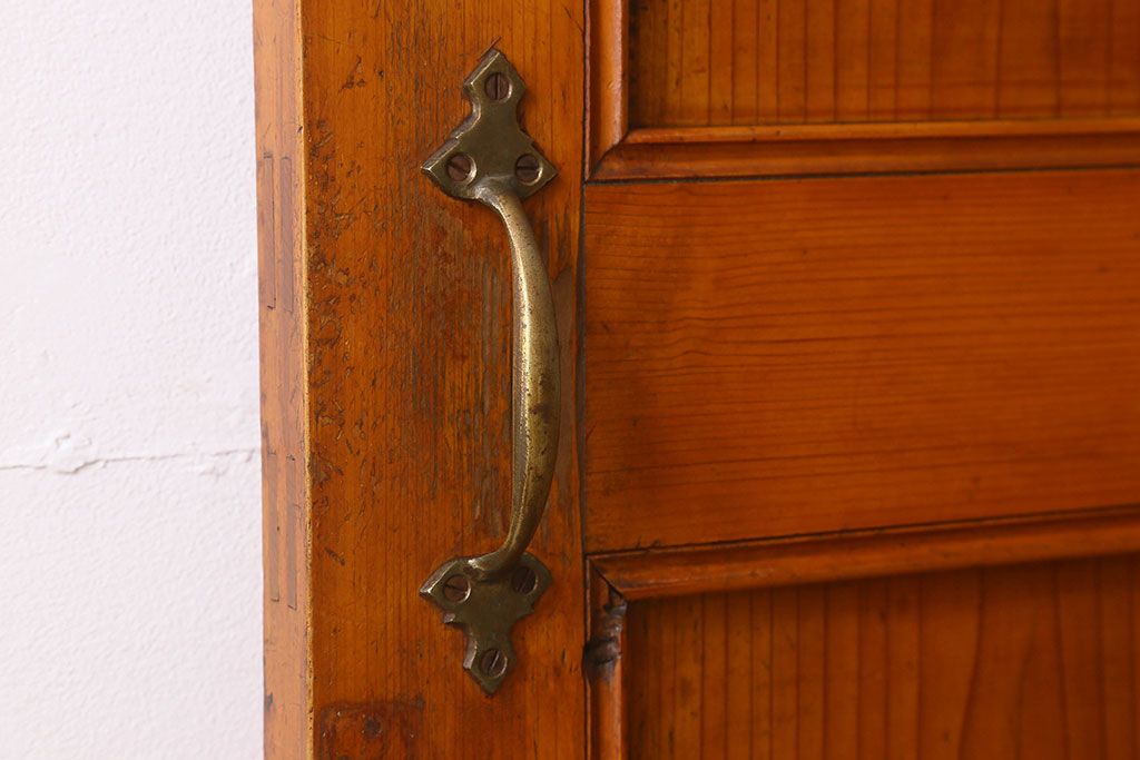 大正〜昭和期　柾目が魅力的　温かみのあるドア(扉)