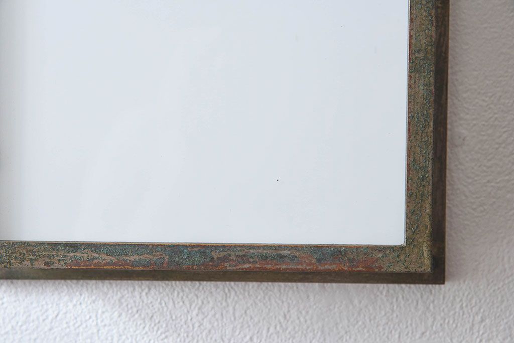 アンティーク雑貨　和製アンティーク　乳白ガラスのウォールランプカバー(壁掛け照明カバー)