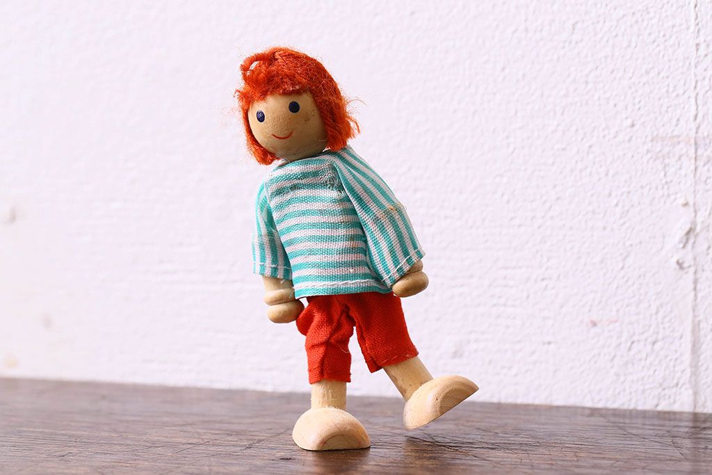 アンティーク雑貨 北欧ビンテージ 可愛らしい木製人形(ディスプレイ 