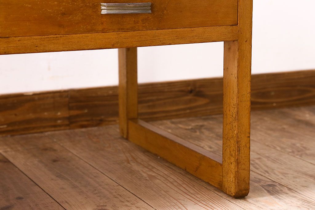 アンティーク雑貨　【M様ご決済用】昭和レトロ　優しい木材の色合いが素敵な文机(座卓、ローテーブル、花台、飾り台)